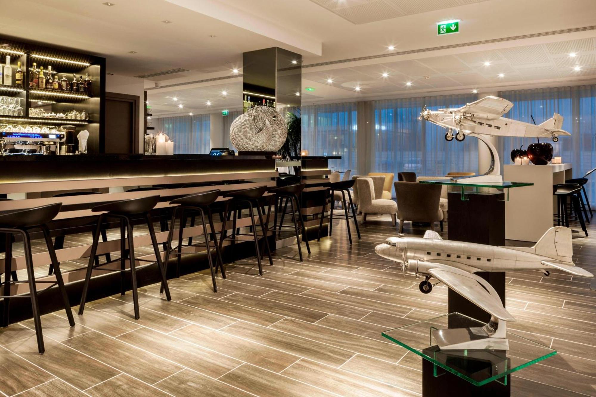 Ac Hotel By Marriott Paris Le Bourget Airport Dugny Eksteriør billede