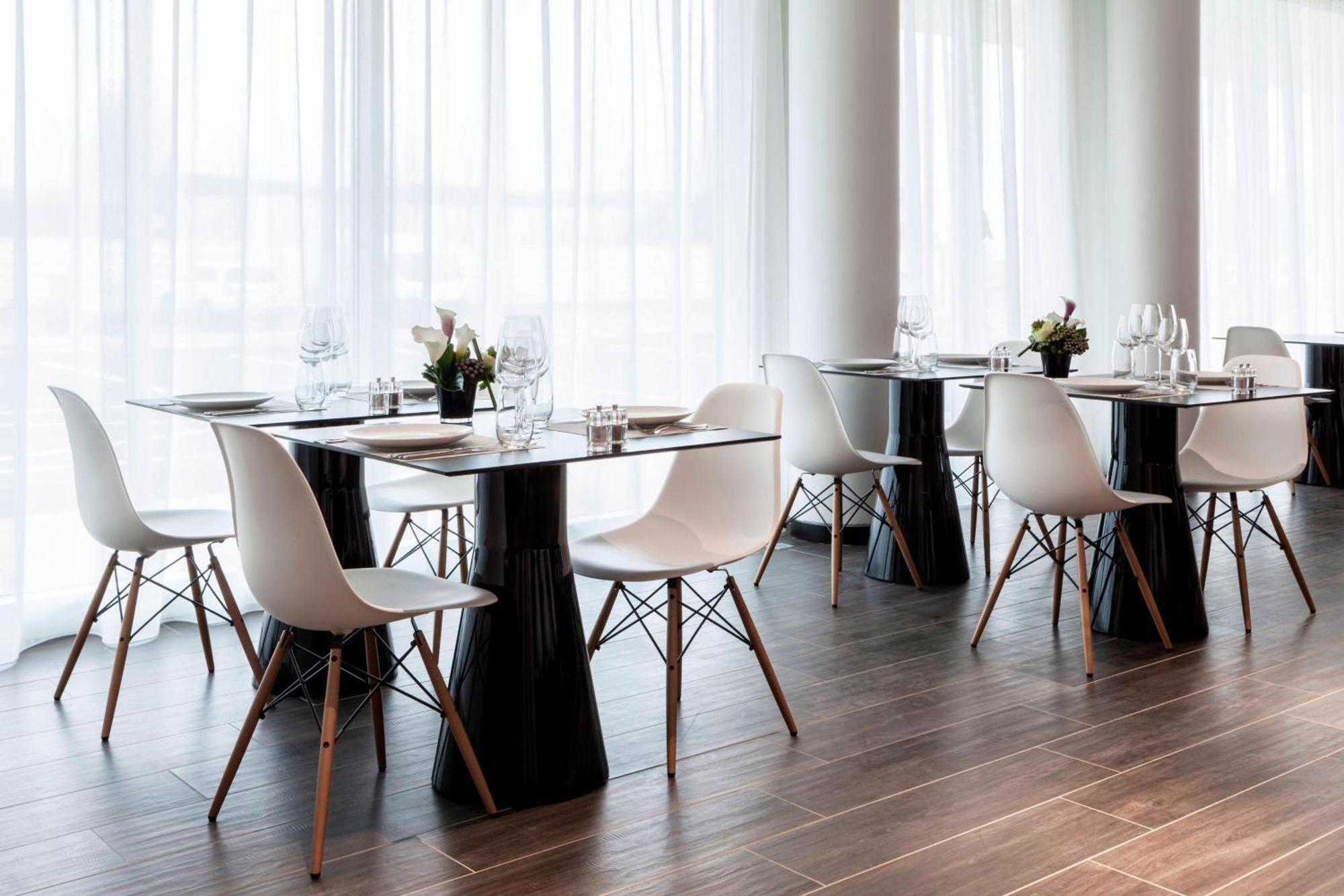 Ac Hotel By Marriott Paris Le Bourget Airport Dugny Eksteriør billede