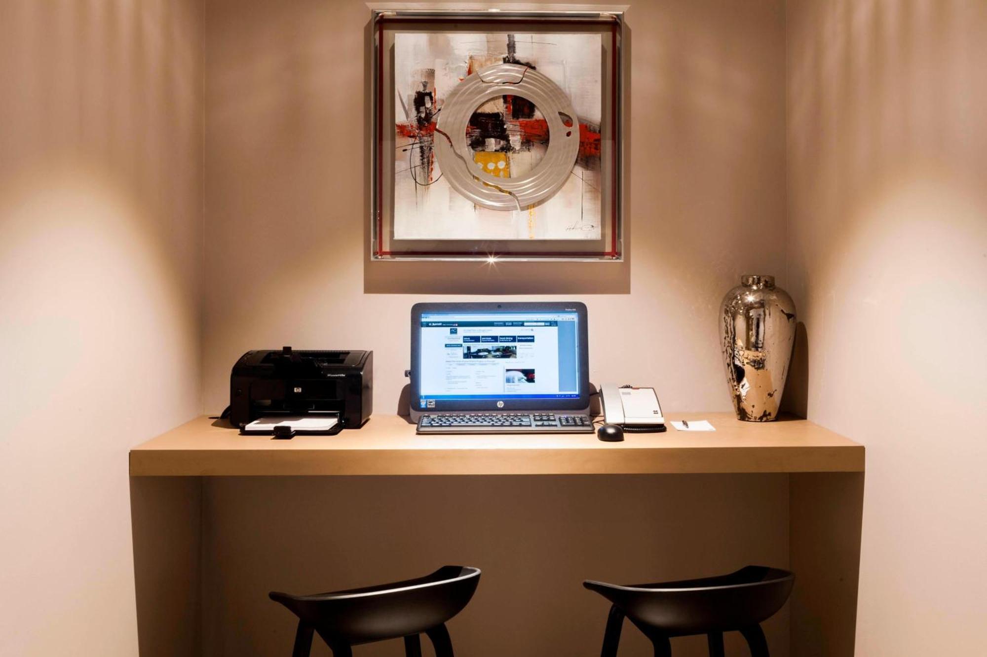 Ac Hotel By Marriott Paris Le Bourget Airport Dugny Eksteriør billede