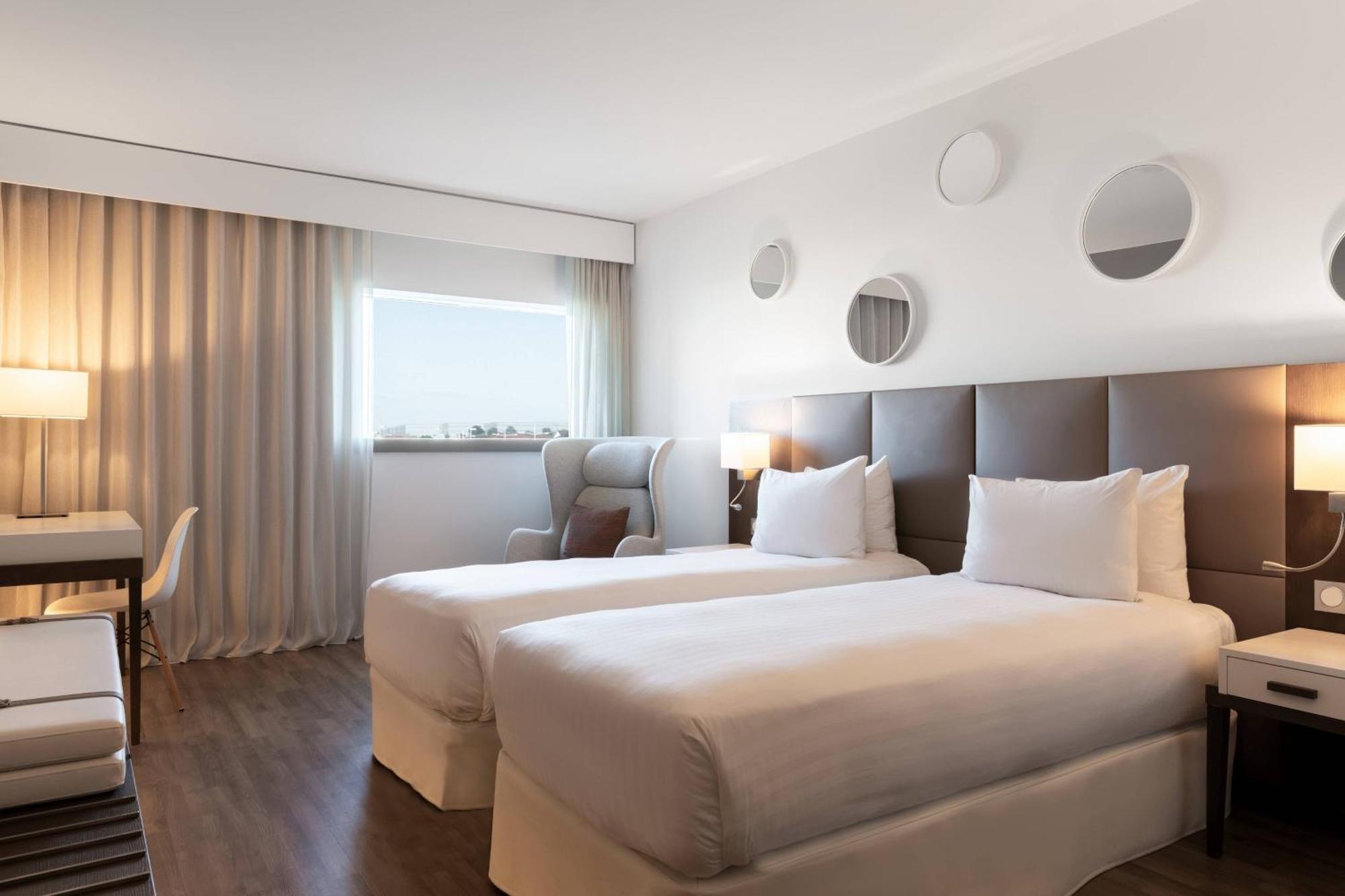 Ac Hotel By Marriott Paris Le Bourget Airport Dugny Eksteriør billede