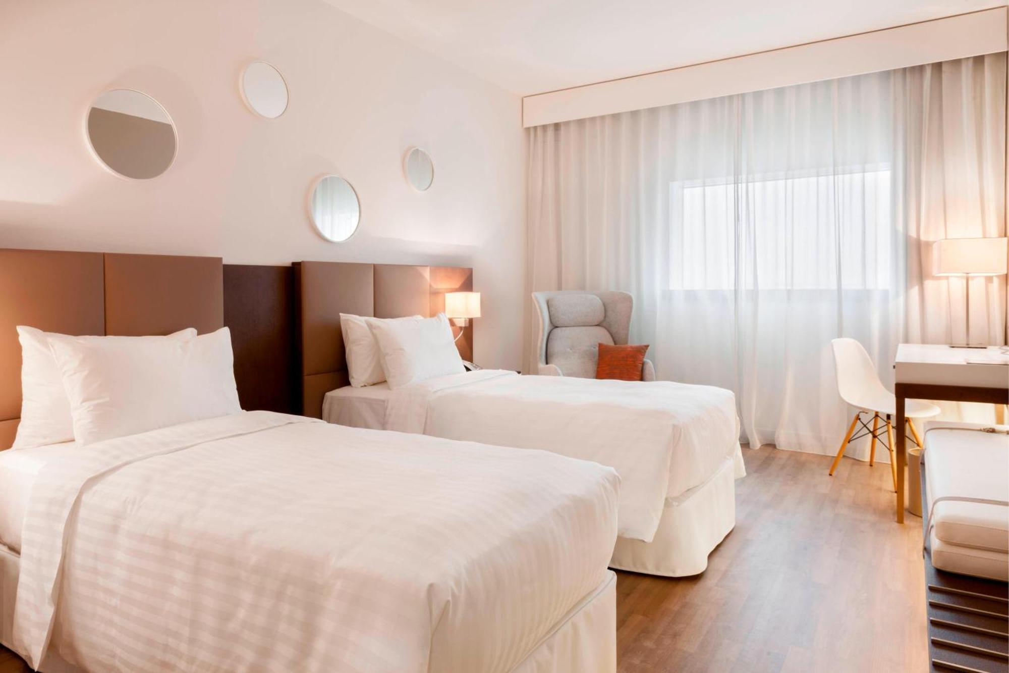 Ac Hotel By Marriott Paris Le Bourget Airport Dugny Eksteriør billede